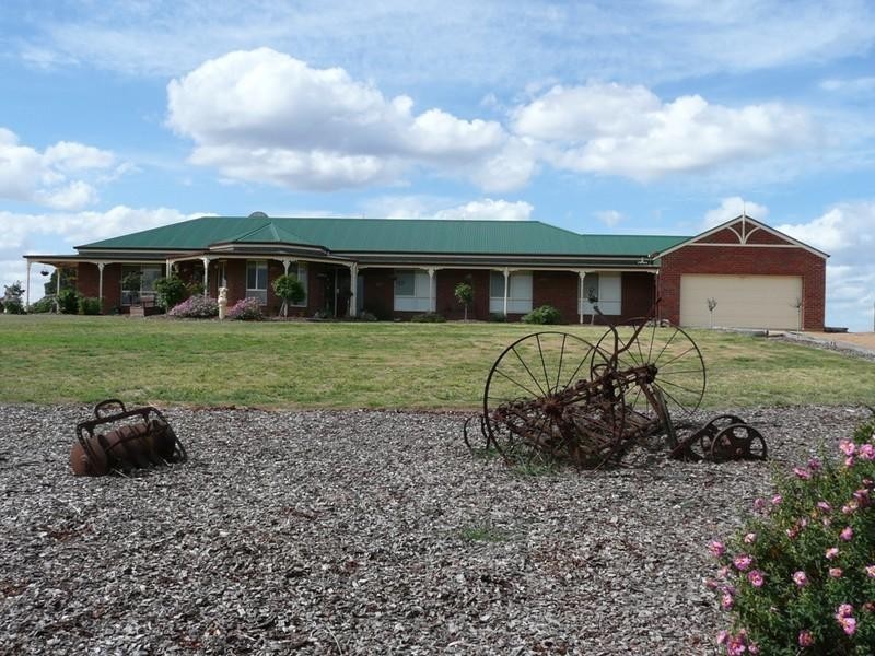 1045 Barmah Road, Moama NSW 2731