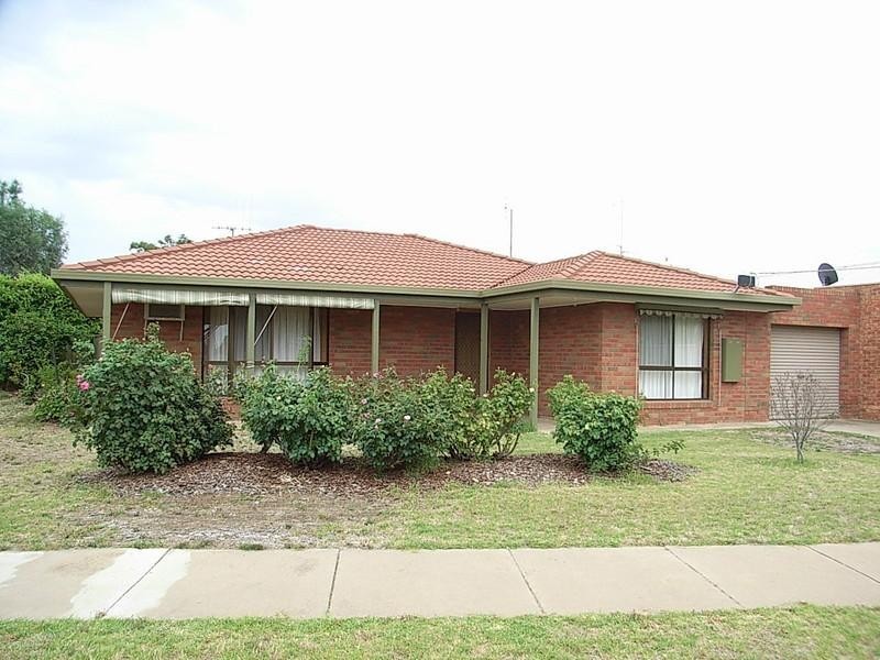 145 Crossen Street, Echuca VIC 3564