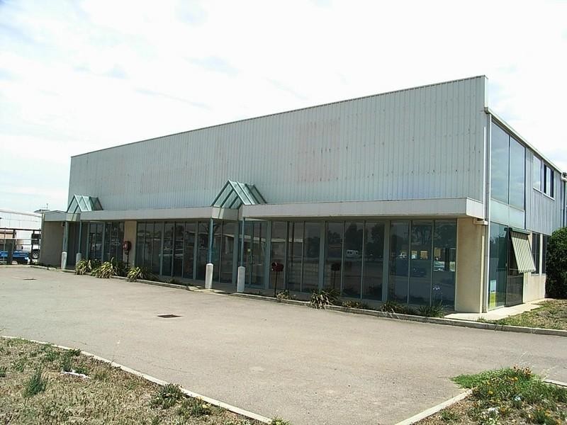 122 – 126 Ogilvie Avenue, Echuca VIC 3564