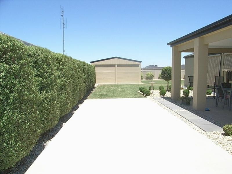 65 McSwains Road, Echuca West VIC 3564