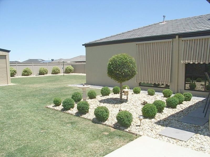 65 McSwains Road, Echuca West VIC 3564