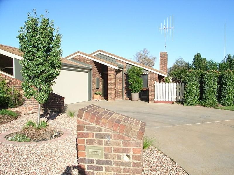 9 Lachlan Crescent, Echuca VIC 3564