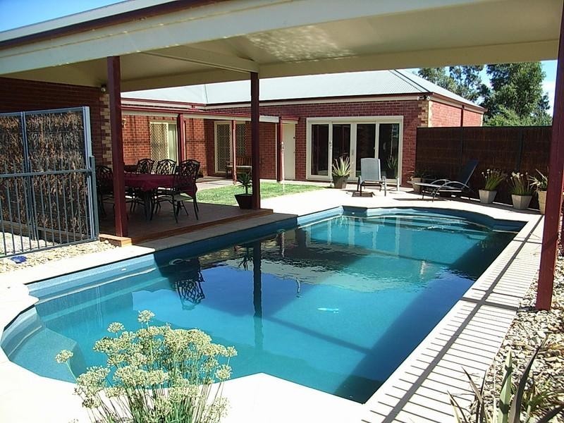 12 Schoeffel Drive, Echuca VIC 3564