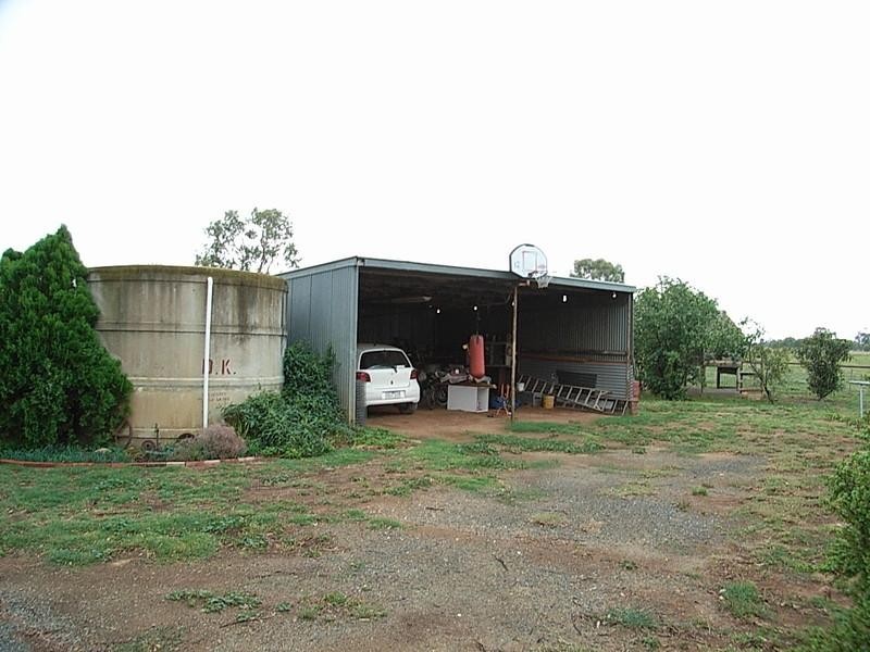81 Douglas Lane, Echuca VIC 3564