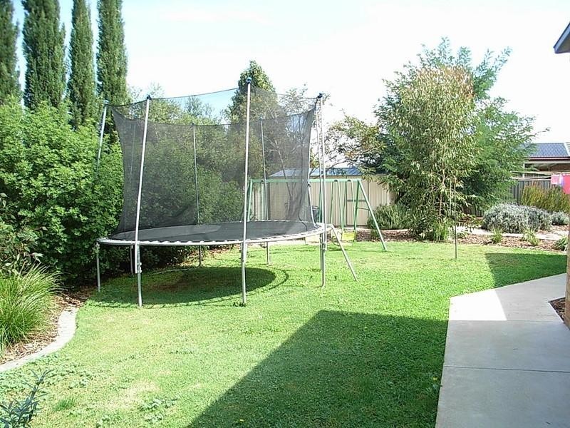 19 Caroline Court, Echuca VIC 3564