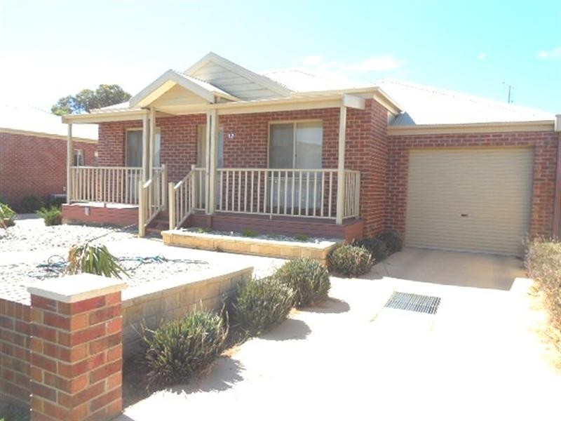 12/142 Bowen Street, Echuca VIC 3564