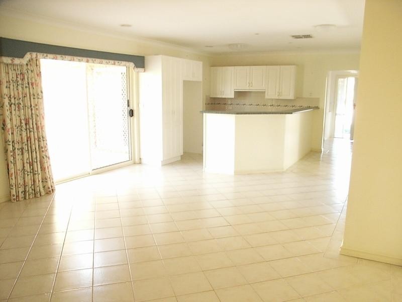 43 Kingfisher Dr West, Moama NSW 2731