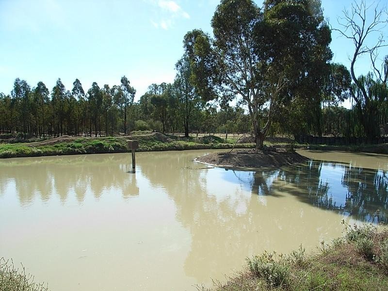 16 Murray Bank Drive, Echuca VIC 3564