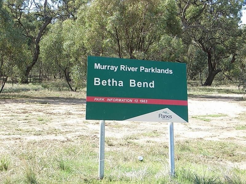 16 Murray Bank Drive, Echuca VIC 3564