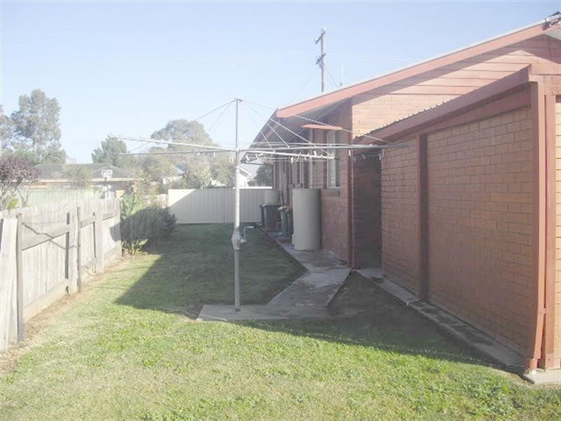 2/24 Premier Street, Echuca VIC 3564