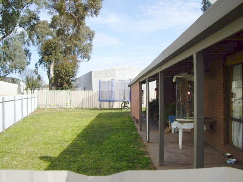 44 Adelaide Crescent, Echuca VIC 3564