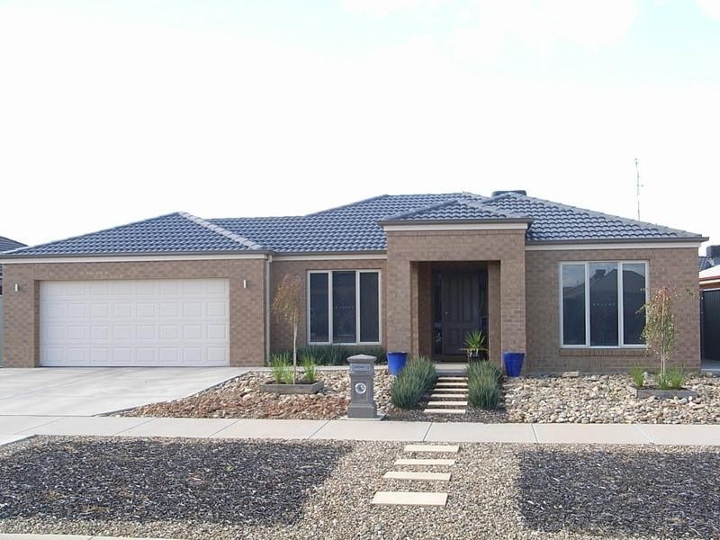 8 Elm Street, Echuca VIC 3564