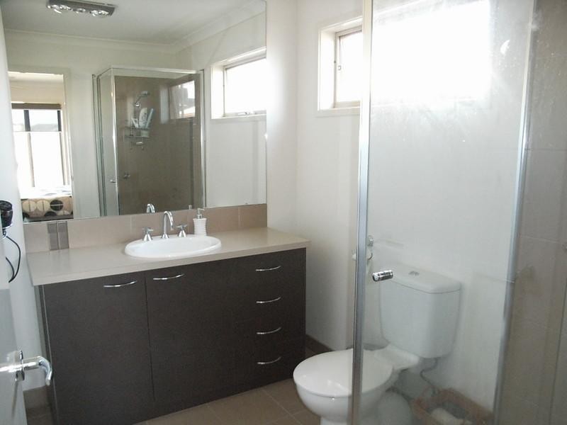 8 Elm Street, Echuca VIC 3564