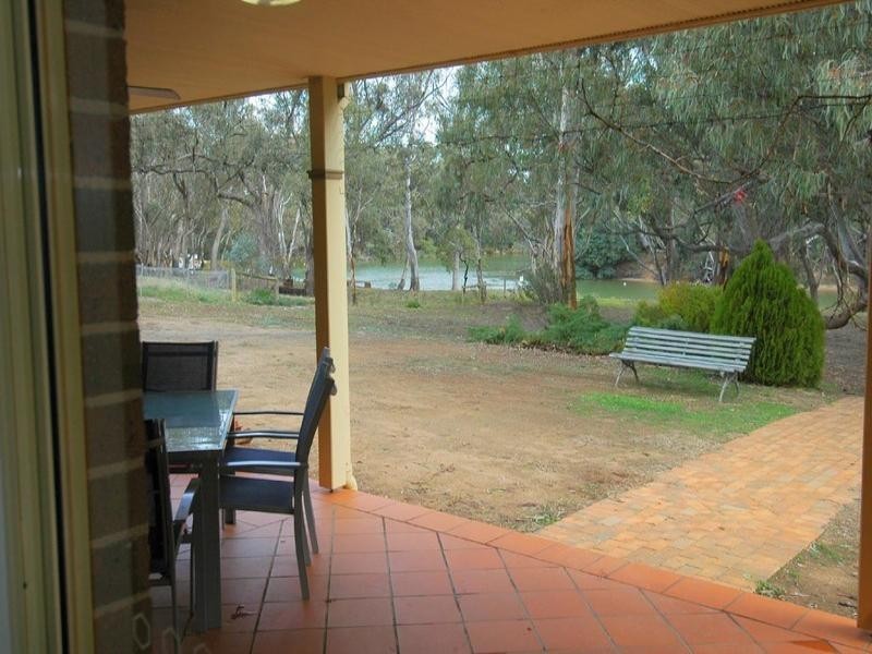 6 River Park Drive, Moama NSW 2731