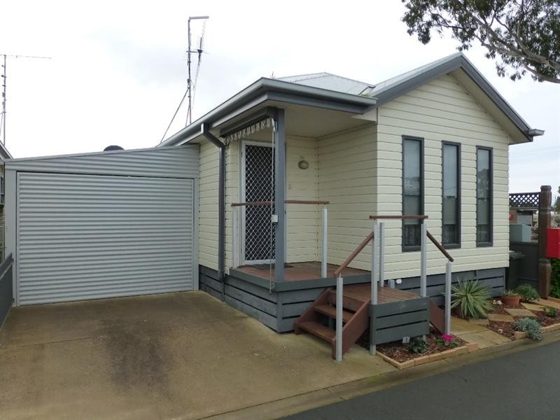 30/65 Northern Highway, Echuca VIC 3564