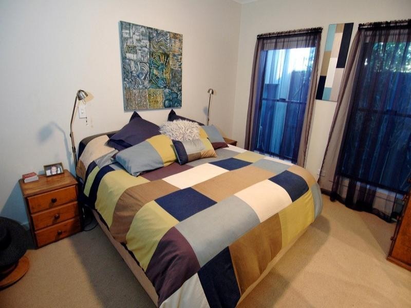 2 -24 Collier Street, Echuca VIC 3564