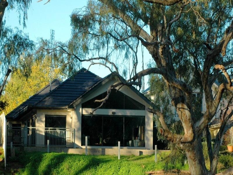 2 -24 Collier Street, Echuca VIC 3564