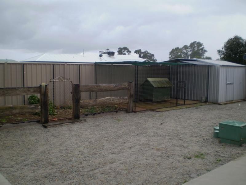 10 Airlie Court, Echuca VIC 3564