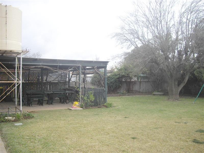 22 Hillview Avenue, Moama NSW 2731