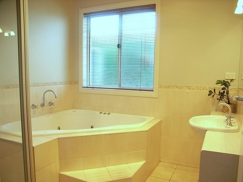 8 Airdrie Court, Moama NSW 2731