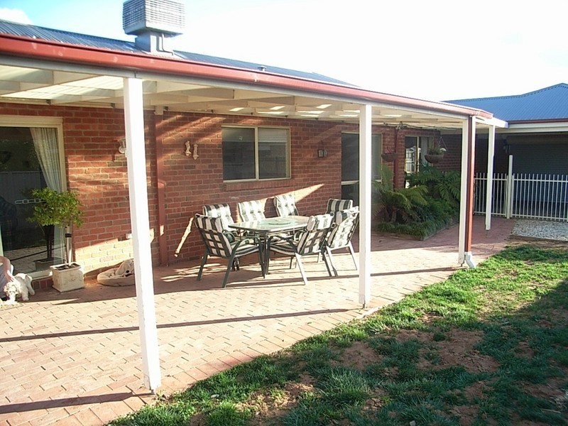 16 Aberdeen Way, Moama NSW 2731