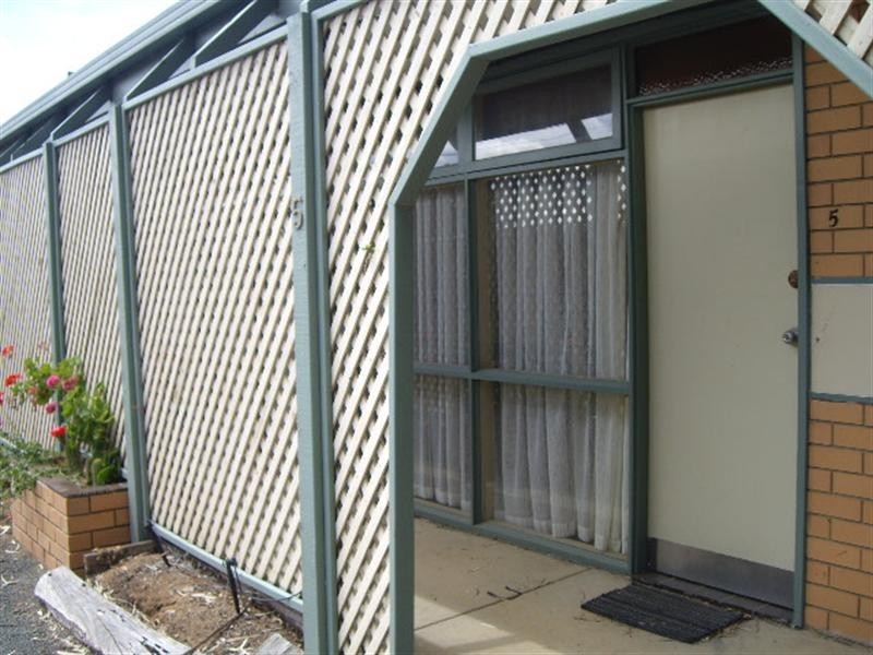 5/305 Ogilvie Avenue, Echuca VIC 3564