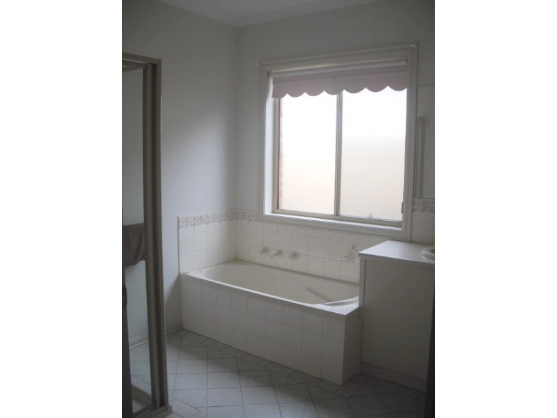 261 Pakenham Street, Echuca VIC 3564