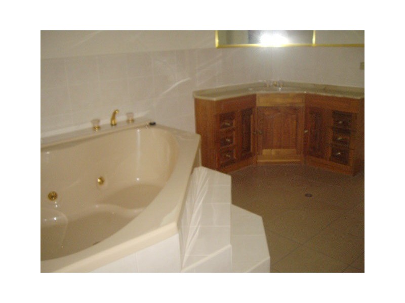 41 Chanter Street, Moama NSW 2731