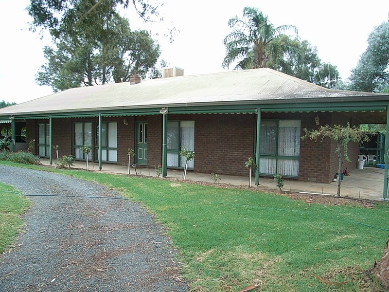 29 Mew Lane,  Bamawm, Echuca VIC 3564