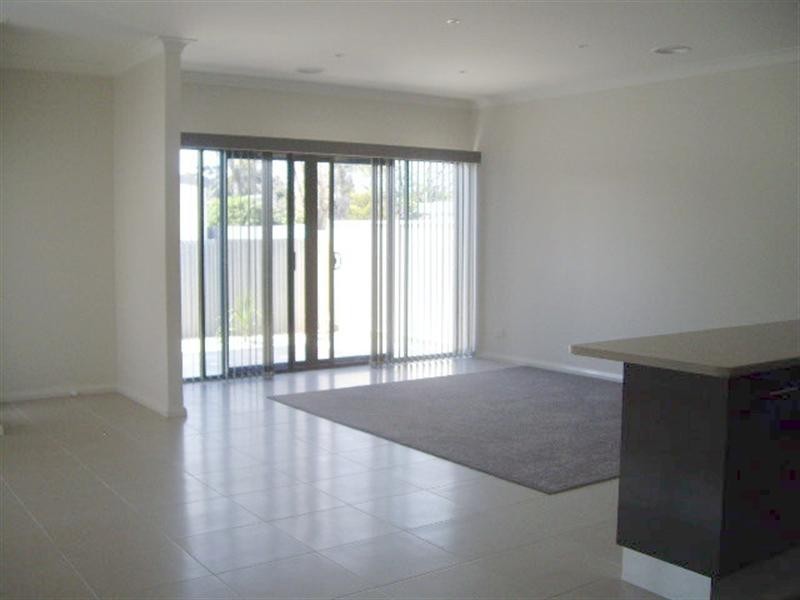 2/35 Regent Street, Moama NSW 2731
