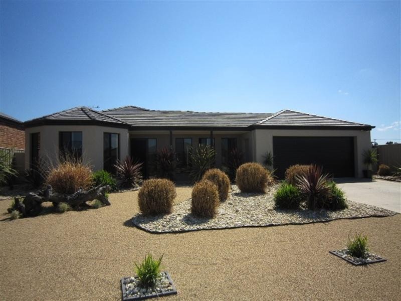 28 Genevieve Avenue, Echuca VIC 3564