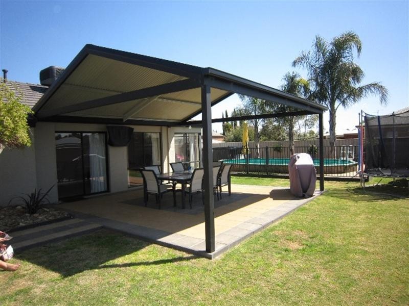 28 Genevieve Avenue, Echuca VIC 3564