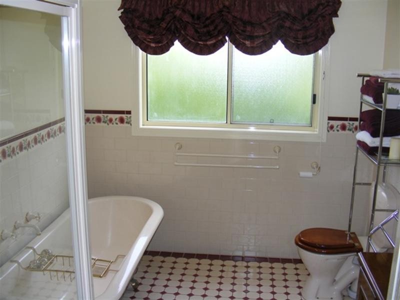 6 Winbi Avenue, Moama NSW 2731