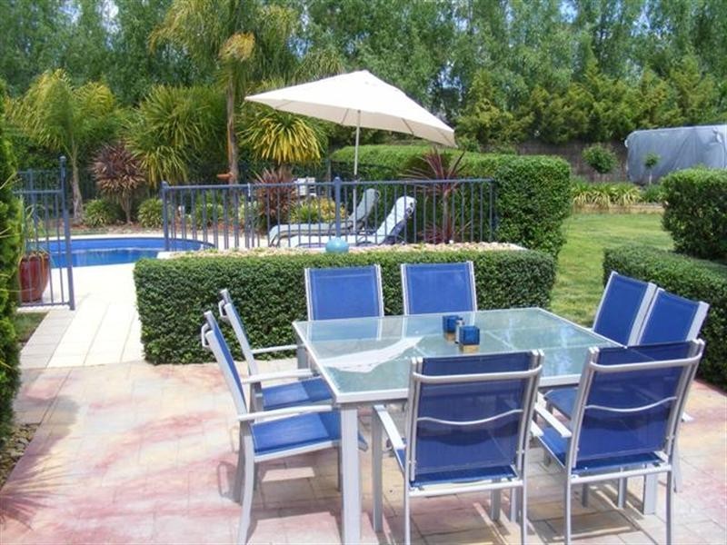 6 Winbi Avenue, Moama NSW 2731