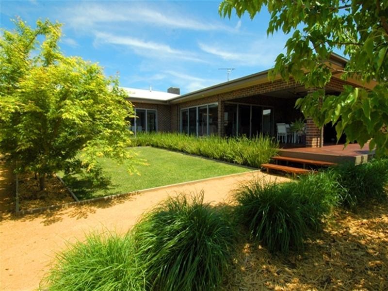 9 Forfar Drive, Moama NSW 2731