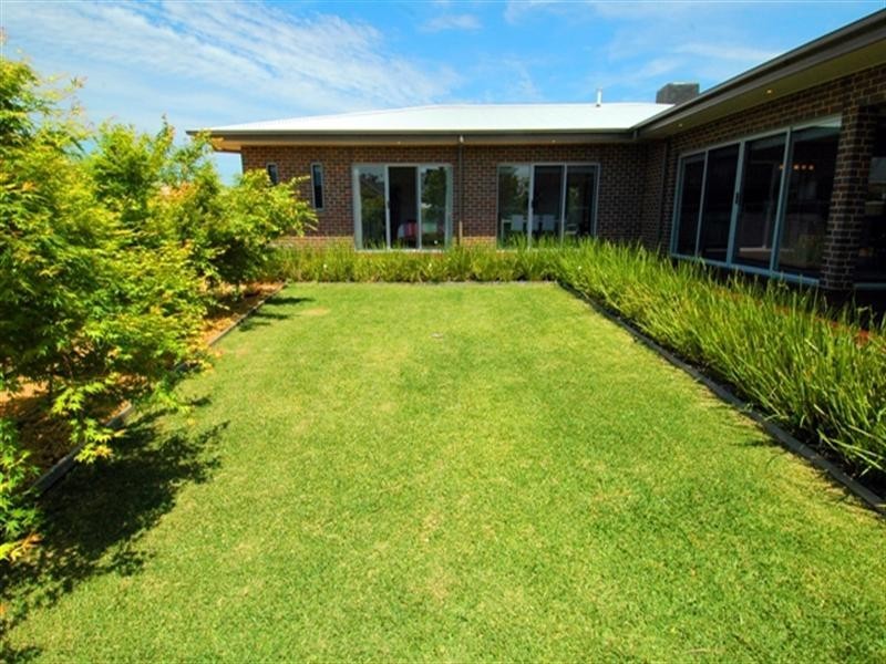 9 Forfar Drive, Moama NSW 2731