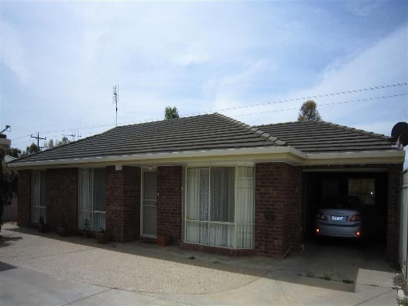 2/52 Lawson Drive, Moama NSW 2731
