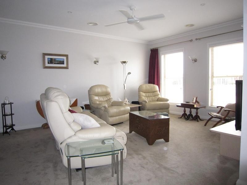 15 Sunset Avenue, Echuca VIC 3564