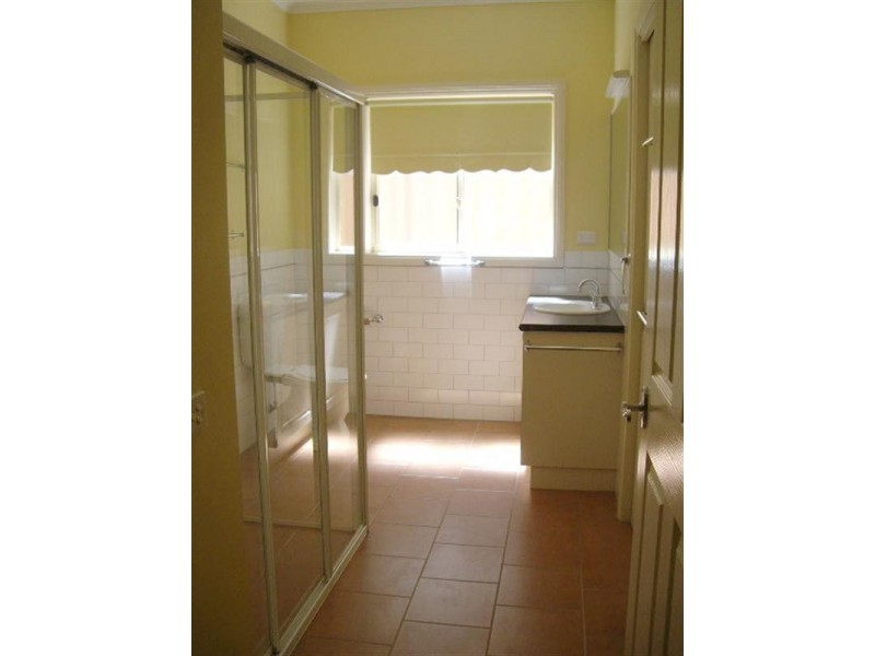 2/23 Hare Street, Echuca VIC 3564