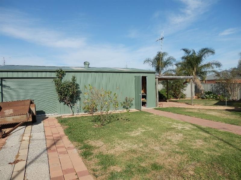 9 Park Avenue, Echuca VIC 3564