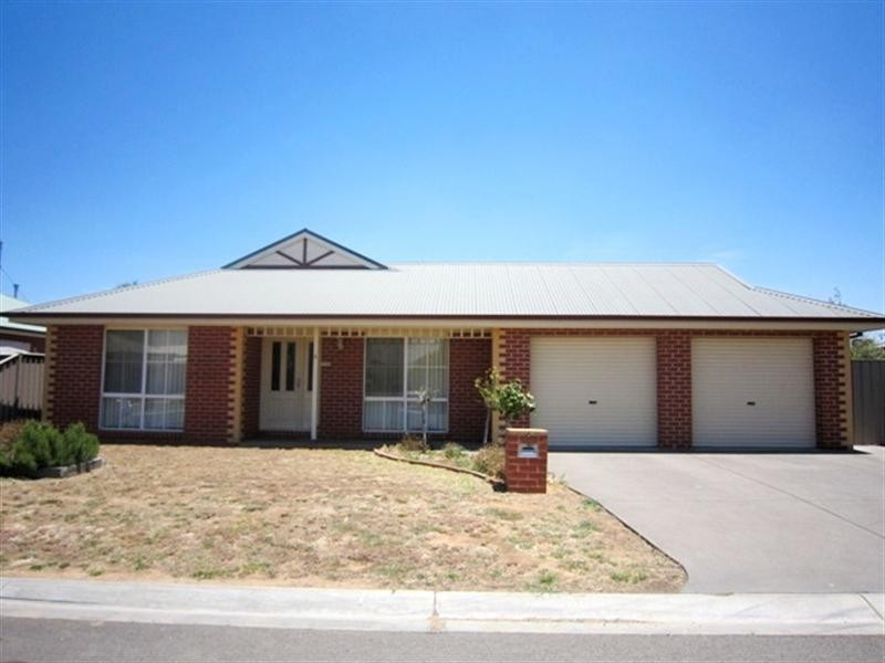6 Counaut Place, Echuca VIC 3564