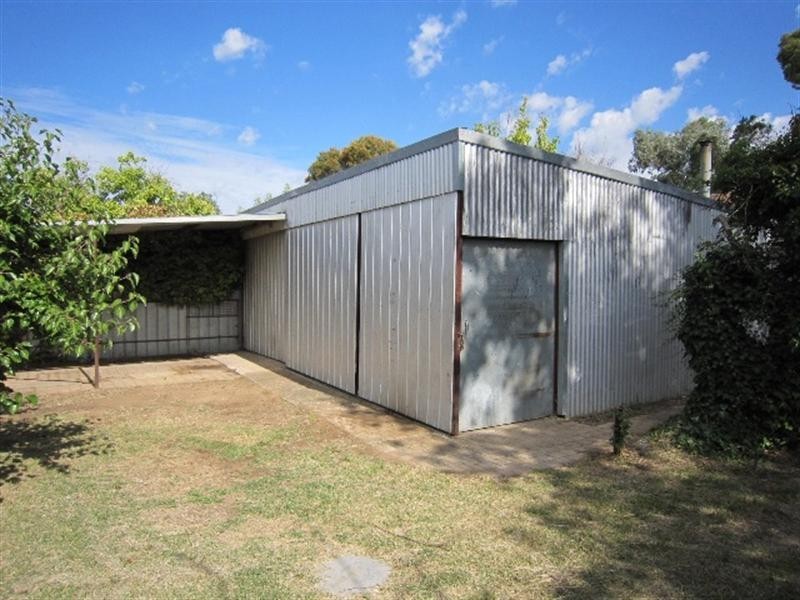 208 Service Street, Echuca VIC 3564