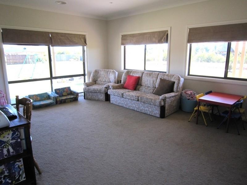 16 Ikona Drive, Echuca VIC 3564