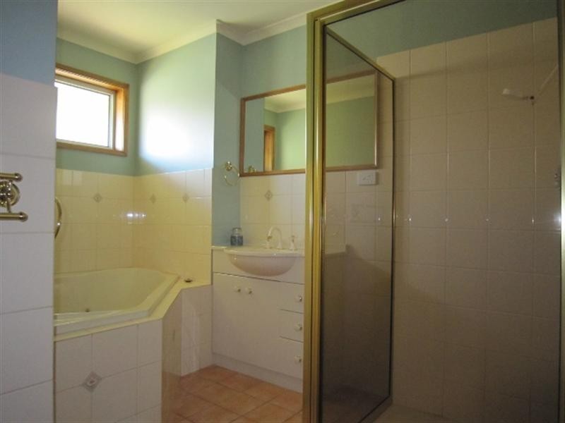 35 Crossen Street, Echuca VIC 3564