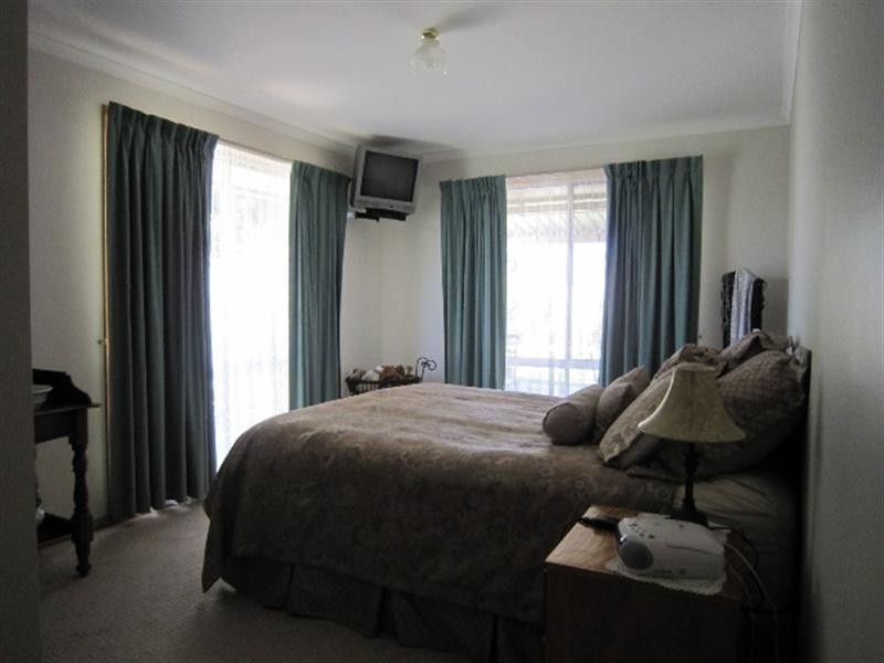 35 Crossen Street, Echuca VIC 3564