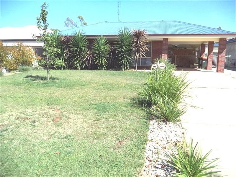 19 Aberdeen Way, Moama NSW 2731