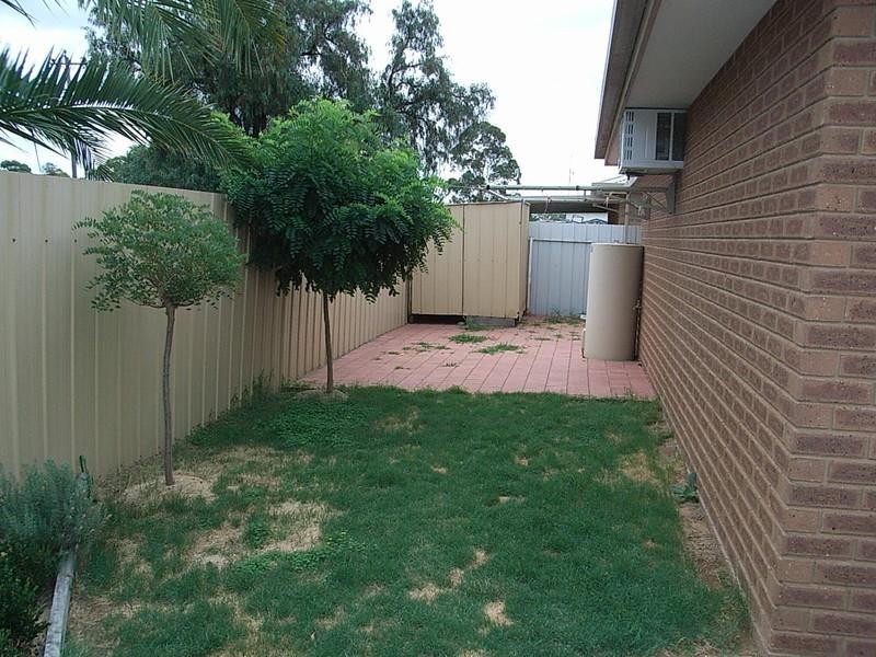 2/16 Council Street, Moama NSW 2731