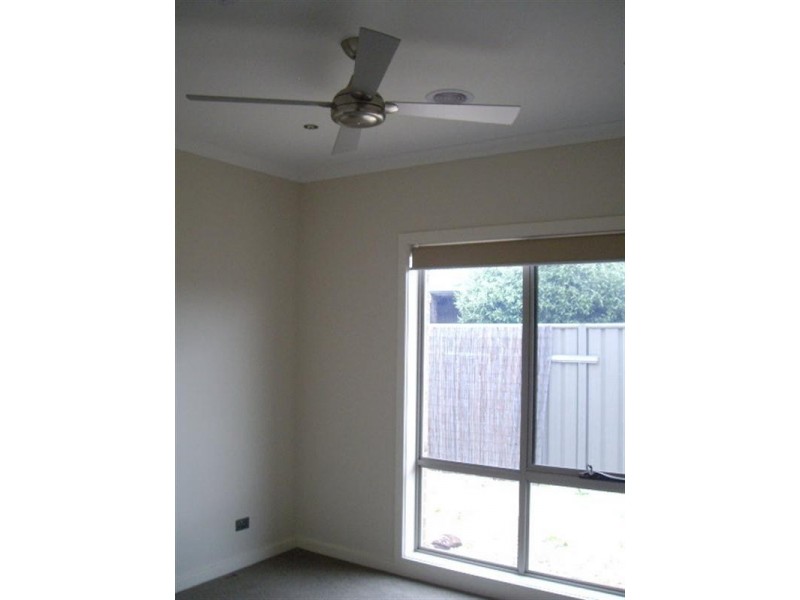 13 Victoria Place, Echuca VIC 3564
