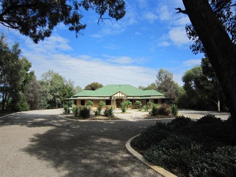 69 Wharparilla Drive, Echuca VIC 3564
