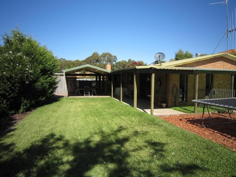 65 Rutley Crescent, Echuca VIC 3564